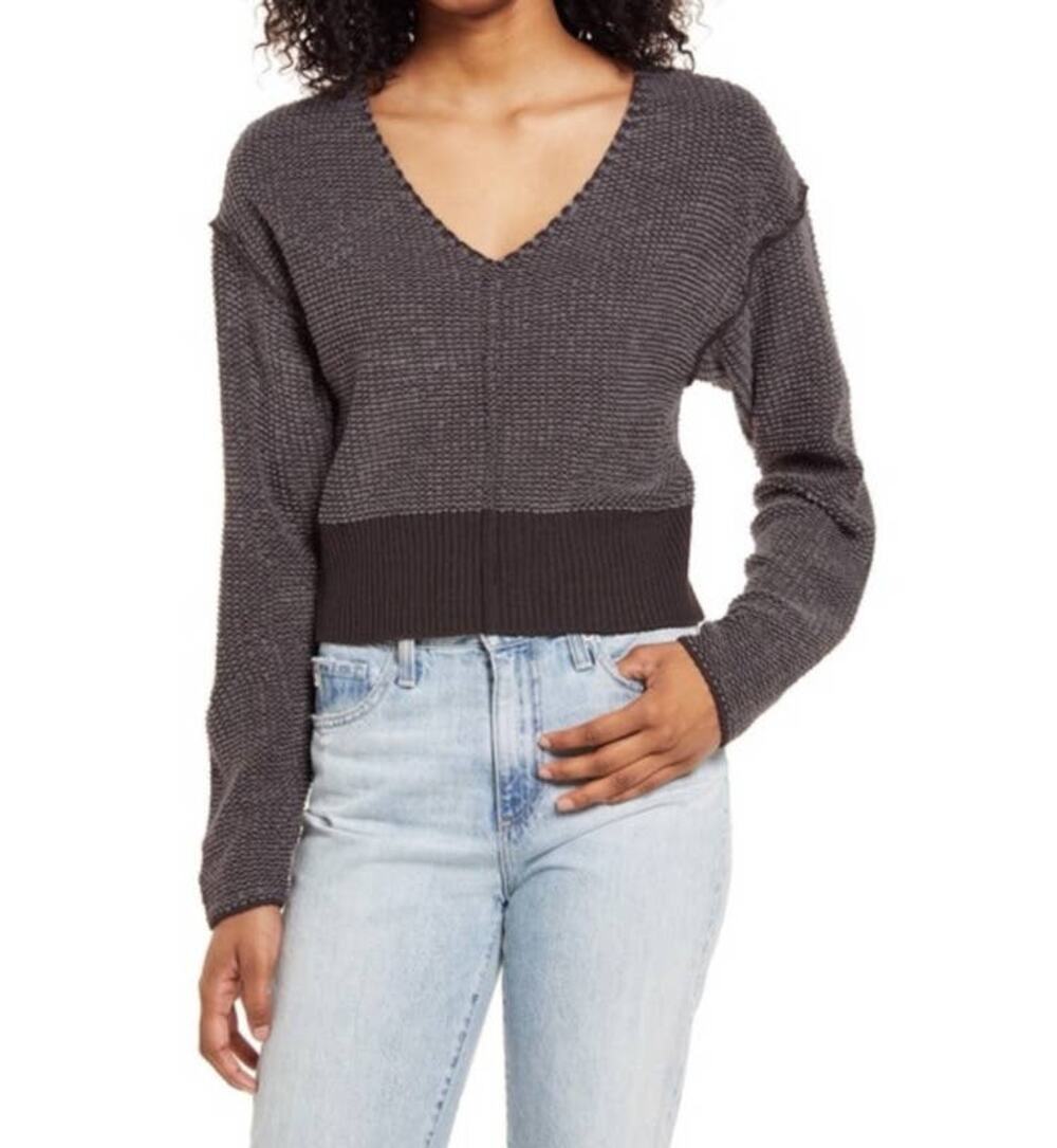 Socialite Slouchy V-Neck Loop Sweater in Charcoal - M